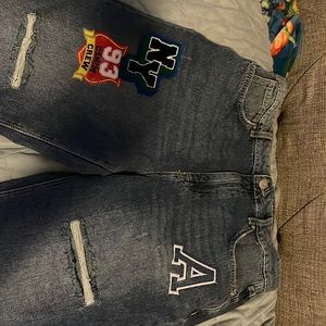 These jeans are a 90s style jean for an out and about day